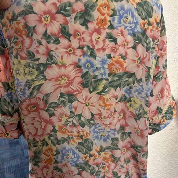 Victoria's Secret VINTAGE GOLD LABEL floral top - Picture 3 of 4